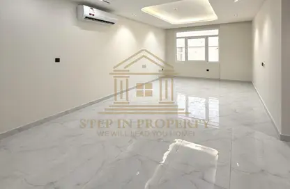 شقة - 2 غرف نوم - 3 حمامات للايجار في المسيلة - المسيلة - الدوحة