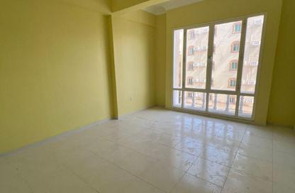 Apartment - 2 Bedrooms - 2 Bathrooms for rent in Al Mansoura - Al Mansoura - Doha