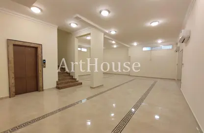 Villa - 7 Bedrooms - 7 Bathrooms for rent in Al Kharaitiyat - Al Kharaitiyat - Umm Salal Mohammed