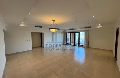Apartment - 2 Bedrooms - 3 Bathrooms for sale in East Porto Drive - Porto Arabia - The Pearl Island - Doha Apartment - 2 Bedrooms - 3 Bathrooms for sale in East Porto Drive - Porto Arabia - The Pearl Island - Doha