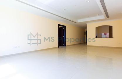 Apartment - 1 Bedroom - 2 Bathrooms for rent in East Porto Drive - Porto Arabia - The Pearl Island - Doha