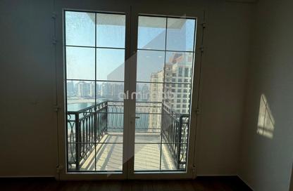 Apartment - 3 Bedrooms - 4 Bathrooms for rent in Floresta Gardens - The Pearl Island - Doha