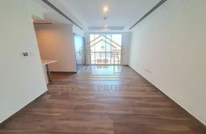 شقة - 1 حمام للايجار في فيفا غرب - فيفا بحرية - جزيرة اللؤلؤة - الدوحة