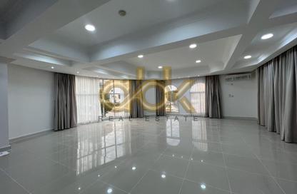 Villa - 4 Bedrooms - 5 Bathrooms for rent in West Bay Lagoon Villas - West Bay Lagoon - West Bay Lagoon - Doha
