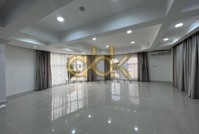 54008745 - Property Image 3