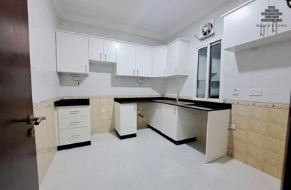 Apartment - 3 Bedrooms - 3 Bathrooms for rent in Al Sadd Road - Al Sadd - Doha