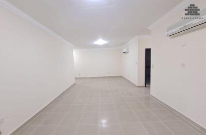Apartment - 3 Bedrooms - 3 Bathrooms for rent in Al Sadd Road - Al Sadd - Doha
