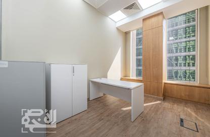 Office Space - Studio - 1 Bathroom for rent in West Bay Tower - West Bay - West Bay - Doha