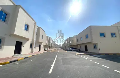 Villa - 6 Bedrooms - 6 Bathrooms for rent in Al Kheesa - Al Kheesa - Umm Salal Mohammed