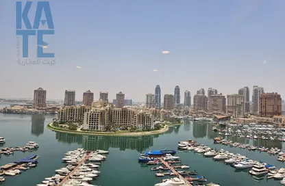 Apartment - 1 Bedroom - 2 Bathrooms for rent in Marina Gate - Porto Arabia - The Pearl Island - Doha