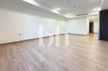 Apartment - 1 Bedroom - 2 Bathrooms for rent in West Porto Drive - Porto Arabia - The Pearl Island - Doha