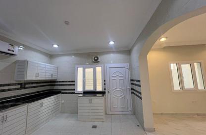 Apartment - 5 Bedrooms - 4 Bathrooms for rent in Muraikh - AlMuraikh - Doha