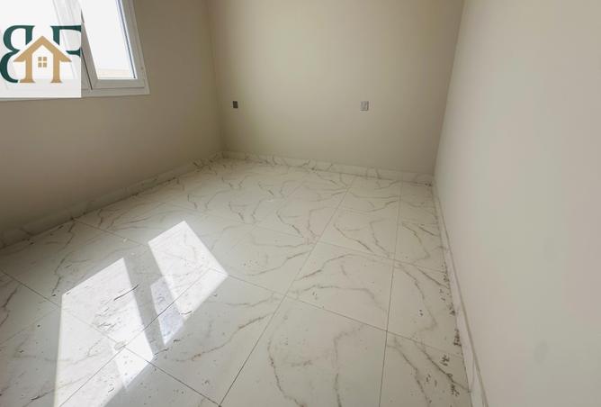 56313538 - Property Image 3