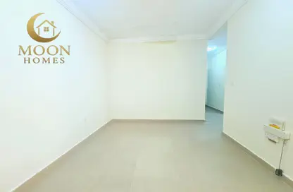 شقة - 2 غرف نوم - 2 حمامات للايجار في ام غوالينا تجارية - ام غويلينا - أم غويلينا - الدوحة