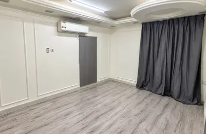 Apartment - 1 Bedroom - 1 Bathroom for rent in Wholesale Market Street - Abu Hamour - Doha