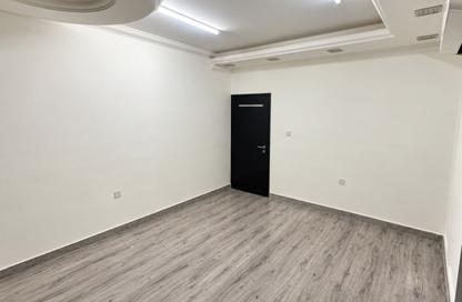 Apartment - 1 - 1 for rent in Wholesale Market Street - Abu Hamour - Doha Apartment - 1 - 1 for rent in Wholesale Market Street - Abu Hamour - Doha