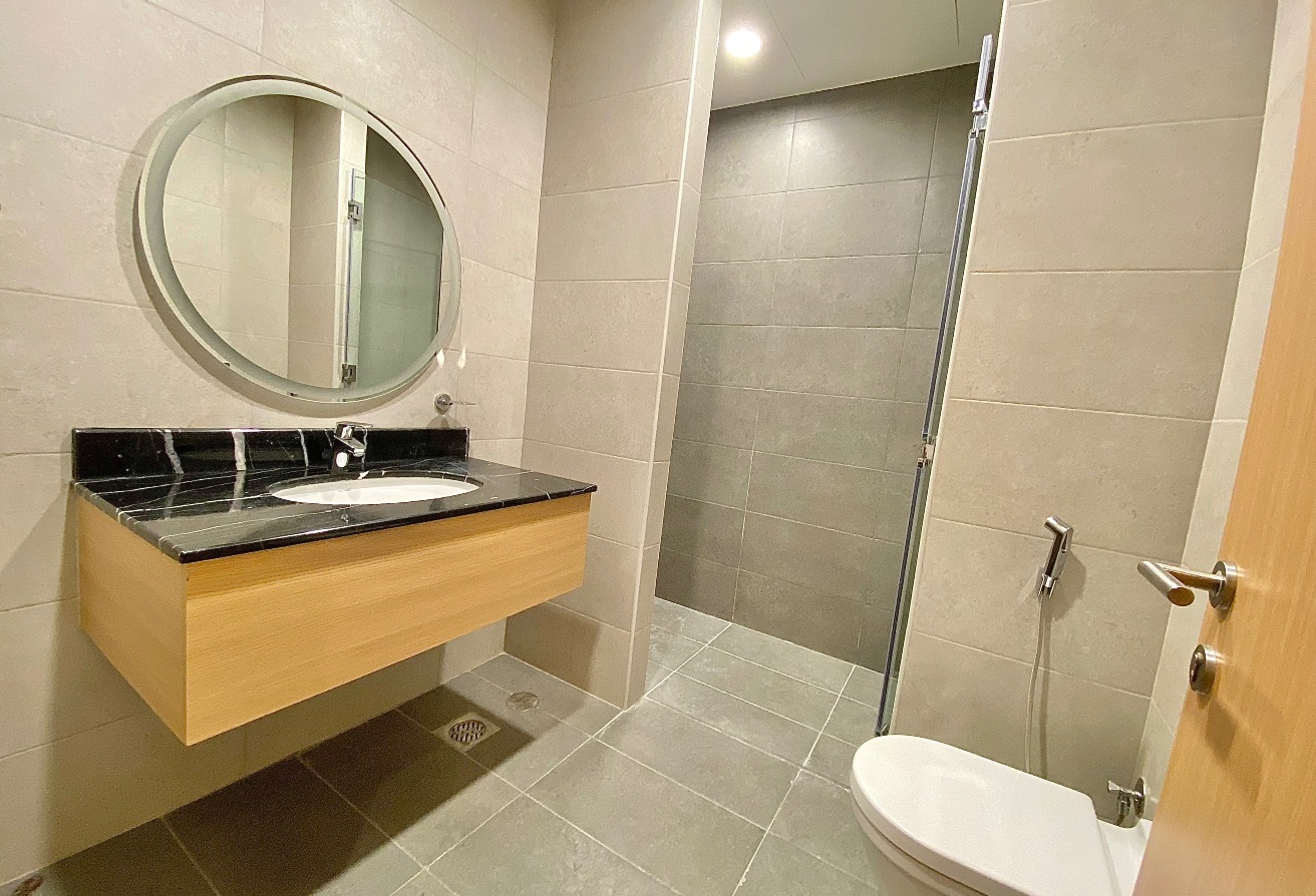 Luxury 2BHK + Maid | Sea View | Double Balcony thumbnail 15