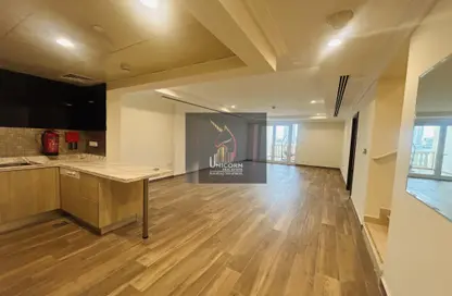 Townhouse - 2 Bedrooms - 3 Bathrooms for rent in Viva Central - Viva Bahriyah - The Pearl Island - Doha