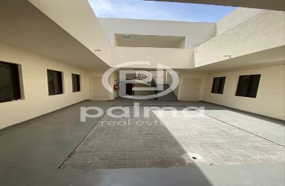 سكن عمال - استوديو - 8 حمامات للايجار في طريق سلوى - المنطقة الصناعية القديمة - الريان - الدوحة