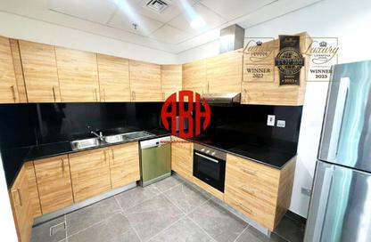 Apartment - 3 Bedrooms - 4 Bathrooms for rent in West Bay Tower - West Bay - West Bay - Doha