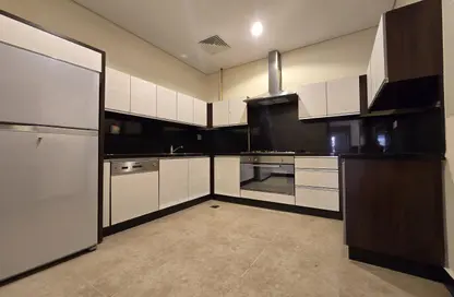 Apartment - 3 Bedrooms - 3 Bathrooms for rent in Fox Hills A13 - Fox Hills - Lusail