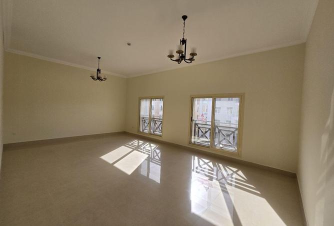 1020318 - Property Image 3