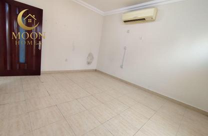 Apartment - 2 - 2 for rent in Muntazah 7 - Al Muntazah - Doha