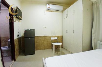 Apartment - Studio - 1 Bathroom for rent in Umm Ghwailina Comm - Umm Ghuwalina - Umm Ghuwailina - Doha Apartment - Studio - 1 Bathroom for rent in Umm Ghwailina Comm - Umm Ghuwalina - Umm Ghuwailina - Doha