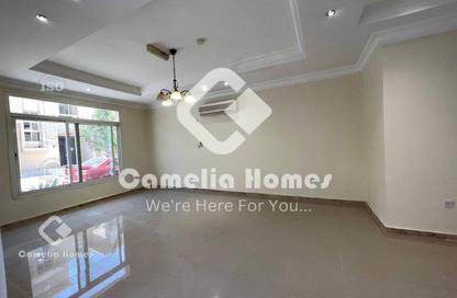 Villa - 4 Bedrooms - 4 Bathrooms for rent in Muraikh - AlMuraikh - Doha