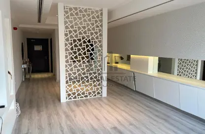 Apartment - 1 Bedroom - 2 Bathrooms for rent in East Porto Drive - Porto Arabia - The Pearl Island - Doha Apartment - 1 Bedroom - 2 Bathrooms for rent in East Porto Drive - Porto Arabia - The Pearl Island - Doha