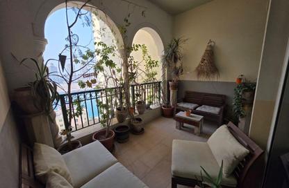Apartment - 3 Bedrooms - 3 Bathrooms for sale in Viva West - Viva Bahriyah - The Pearl Island - Doha