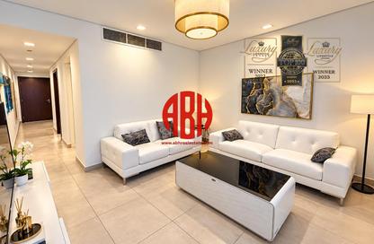 Apartment - Studio - 1 for rent in Viva West - Viva Bahriyah - The Pearl Island - Doha