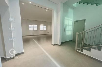 Villa - 3 - 4 for rent in Umm Al Seneem Street - Ain Khaled - Doha