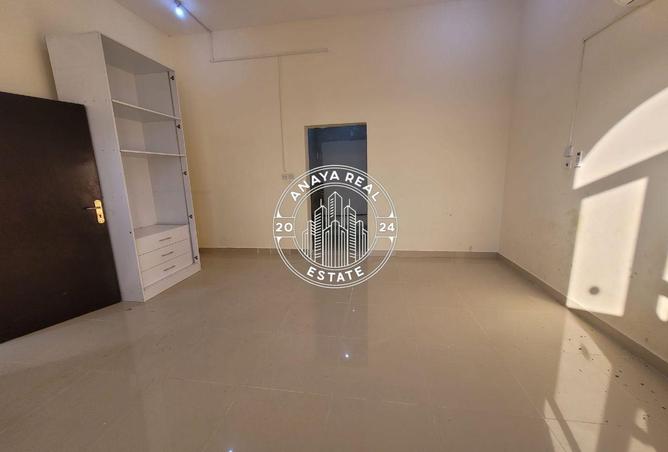 58201140 - Property Image 3