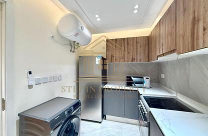 Apartment - 2 Bedrooms - 3 Bathrooms for rent in Al Nasr Street - Al Nasr - Doha