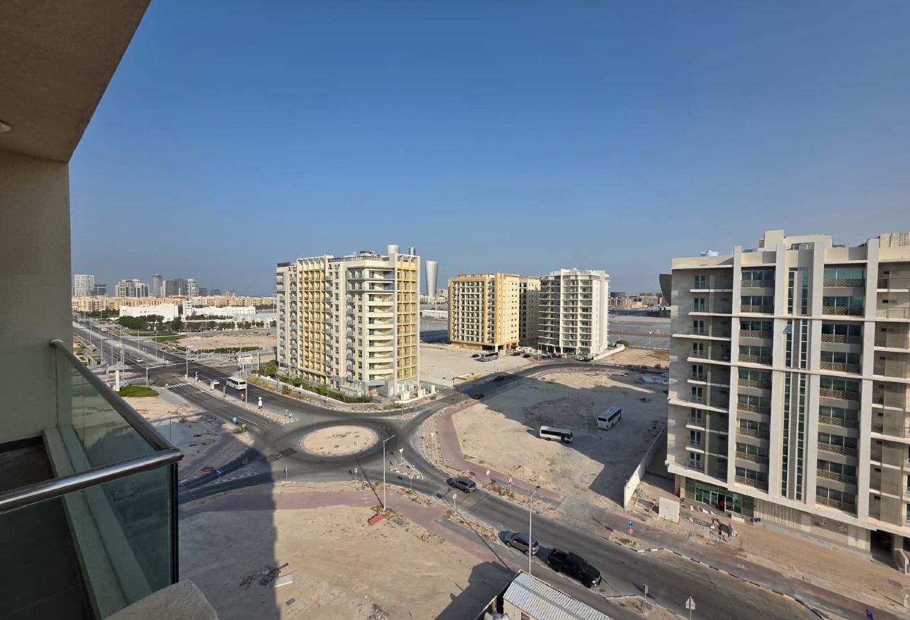 luxurious 1 BHK I FF I EXL I POOL & GYM I Balcony thumbnail 12