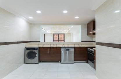 Apartment - 2 Bedrooms - 2 Bathrooms for sale in West Porto Drive - Porto Arabia - The Pearl Island - Doha
