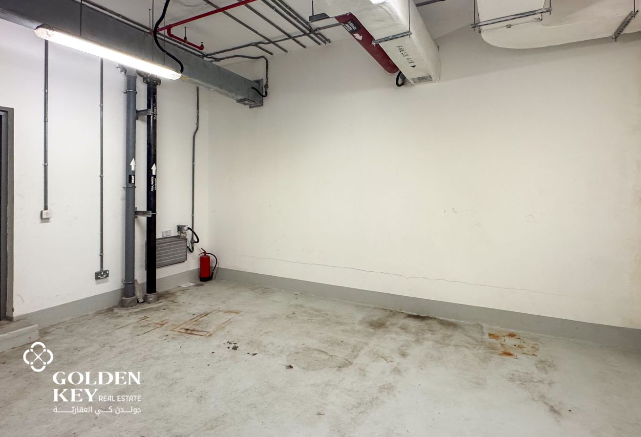 42 SQM Storage for Rent in West Bay