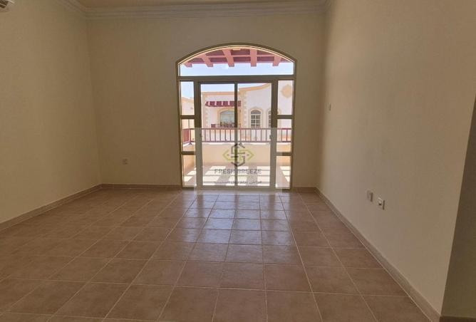 61113225 - Property Main Image