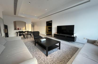 Apartment - 1 Bedroom - 2 Bathrooms for rent in East Porto Drive - Porto Arabia - The Pearl Island - Doha