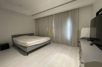 Apartment - 1 Bedroom - 2 Bathrooms for rent in East Porto Drive - Porto Arabia - The Pearl Island - Doha