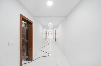 Labor Camp - Studio - 7+ Bathrooms for rent in East Industrial Street - Birkat Al Awamer - Al Wakra