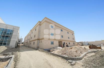 Labor Camp - Studio - 7+ Bathrooms for rent in East Industrial Street - Birkat Al Awamer - Al Wakra