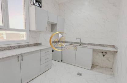 Apartment - 1 Bedroom - 1 Bathroom for rent in Abu Talha Street - Fereej Bin Omran - Doha