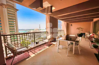 Apartment - 2 Bedrooms - 3 Bathrooms for sale in Tower 7 (Ferrari Tower) - Porto Arabia - The Pearl Island - Doha Apartment - 2 Bedrooms - 3 Bathrooms for sale in Tower 7 (Ferrari Tower) - Porto Arabia - The Pearl Island - Doha