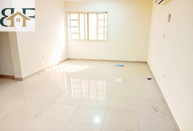 2P5zqp68KpM - Property Main Image