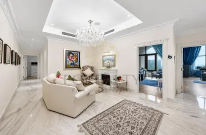 Apartment - 5 Bedrooms - 7 Bathrooms for sale in East Porto Drive - Porto Arabia - The Pearl Island - Doha Apartment - 5 Bedrooms - 7 Bathrooms for sale in East Porto Drive - Porto Arabia - The Pearl Island - Doha
