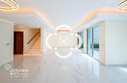 Villa - 6 Bedrooms - 7 Bathrooms for rent in The Garden - Floresta Gardens - The Pearl Island - Doha