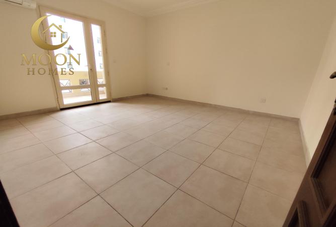 54009168 - Property Image 2