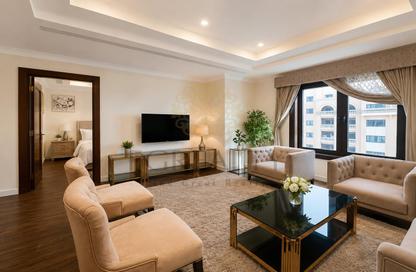 Apartment - 1 Bedroom - 2 Bathrooms for rent in West Porto Drive - Porto Arabia - The Pearl Island - Doha